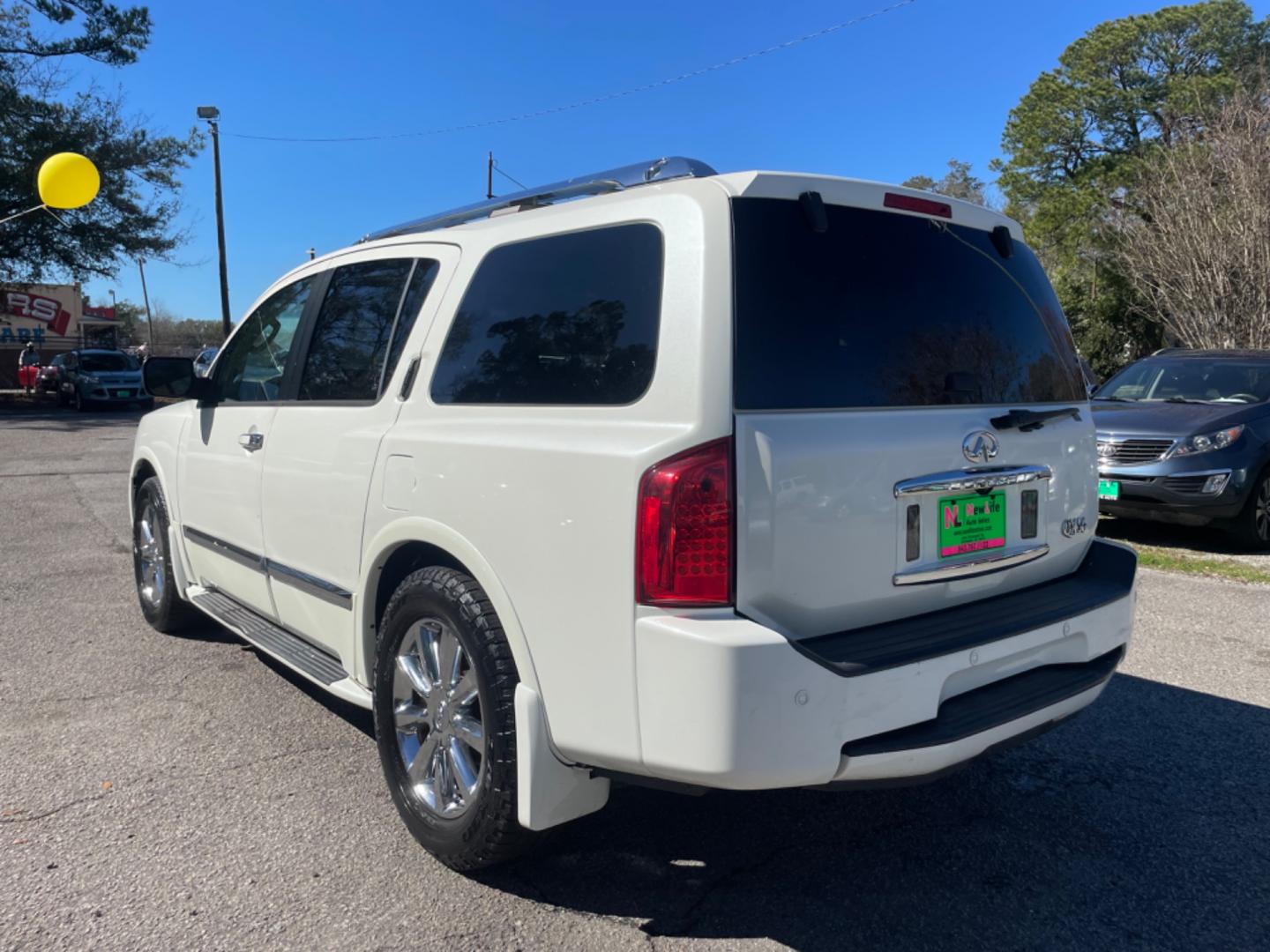 2008 WHITE INFINITI QX56 BASE (5N3AA08D18N) with an 5.6L engine, Automatic transmission, located at 5103 Dorchester Rd., Charleston, SC, 29418-5607, (843) 767-1122, 36.245171, -115.228050 - Photo#4